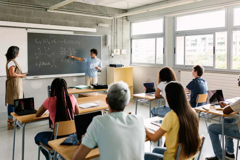 Comprar Diploma do Ensino Médio