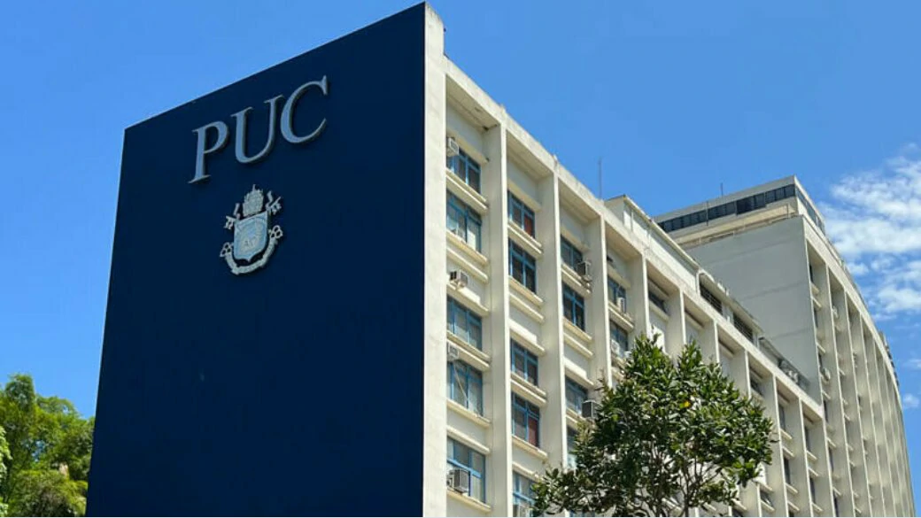 Veja como comprar seu diploma da puc
