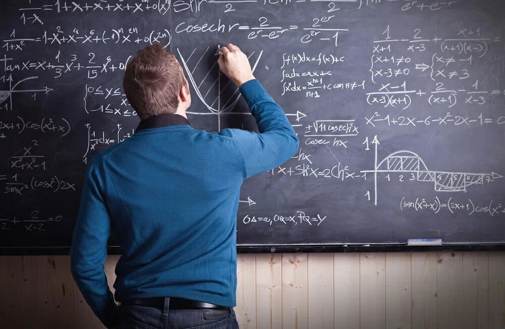 Quer comprar diploma de Matemática reconhecido pelo MEC?